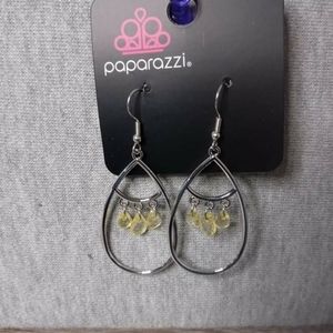 Women's earrings